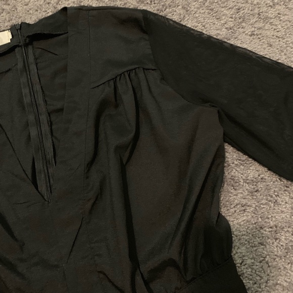 Black fitted romper with sheer sleeves - Picture 3 of 5